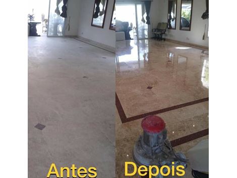 Polimento de mármore travertino 