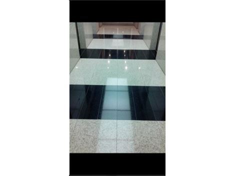 Polimento de granito no Itaim 